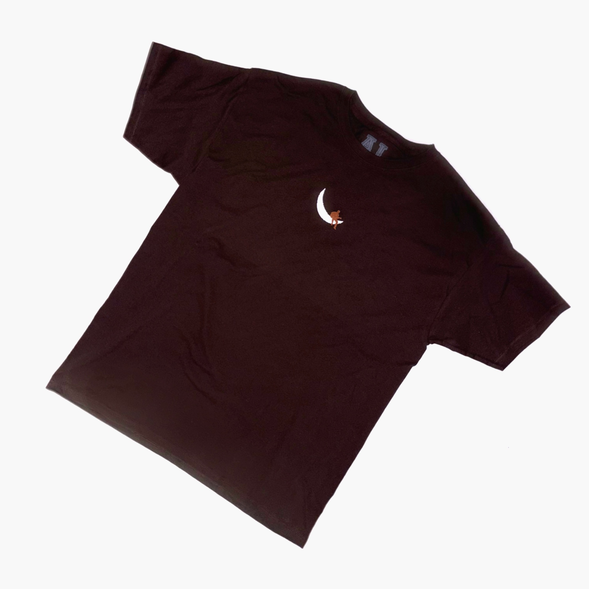 T-shirt brun Lune Brune avec logo lune et guitariste